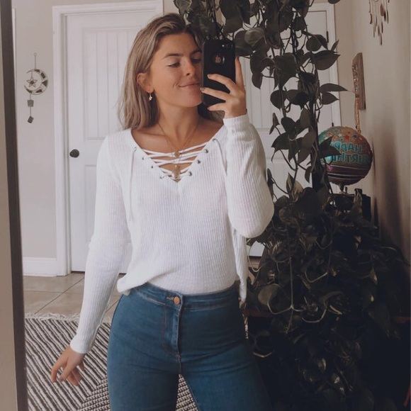 Divided H&M White Lace up Top - Picture 2 of 5